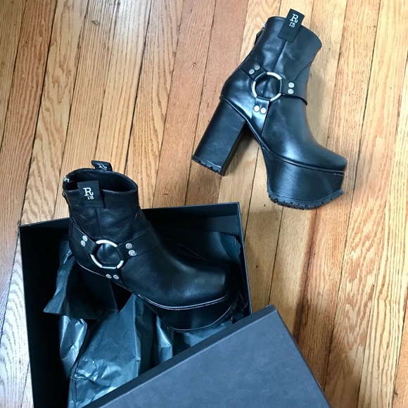 r13 ankle harness platform boot